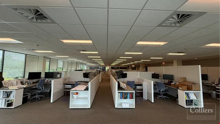 ±25,600-SF Office Suite Conveniently Located off N Pleasantburg Dr