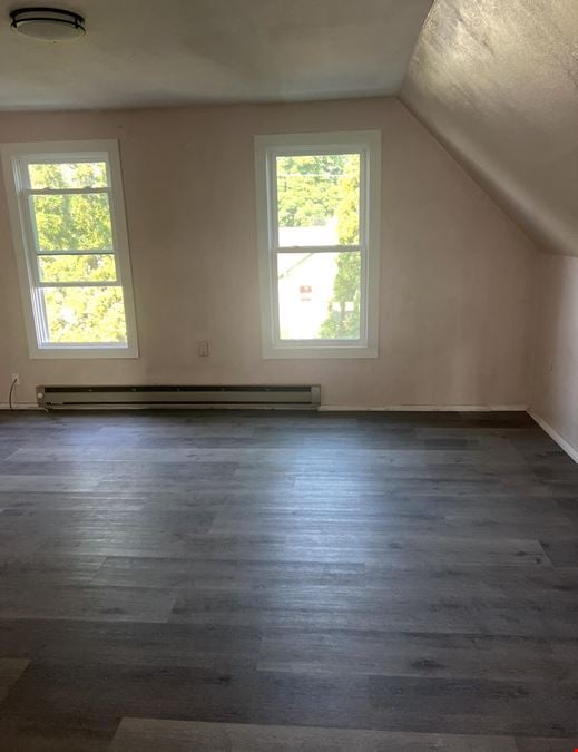 1216 N Cochran St