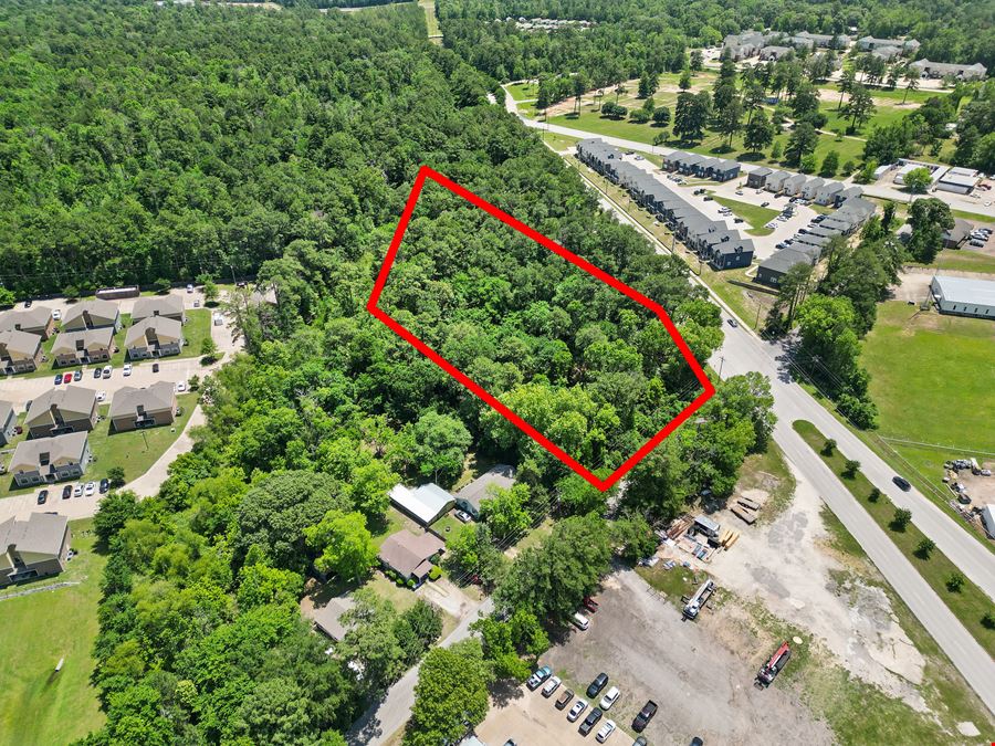 3.25 Acres of Unrestricted Land Near College Campus!