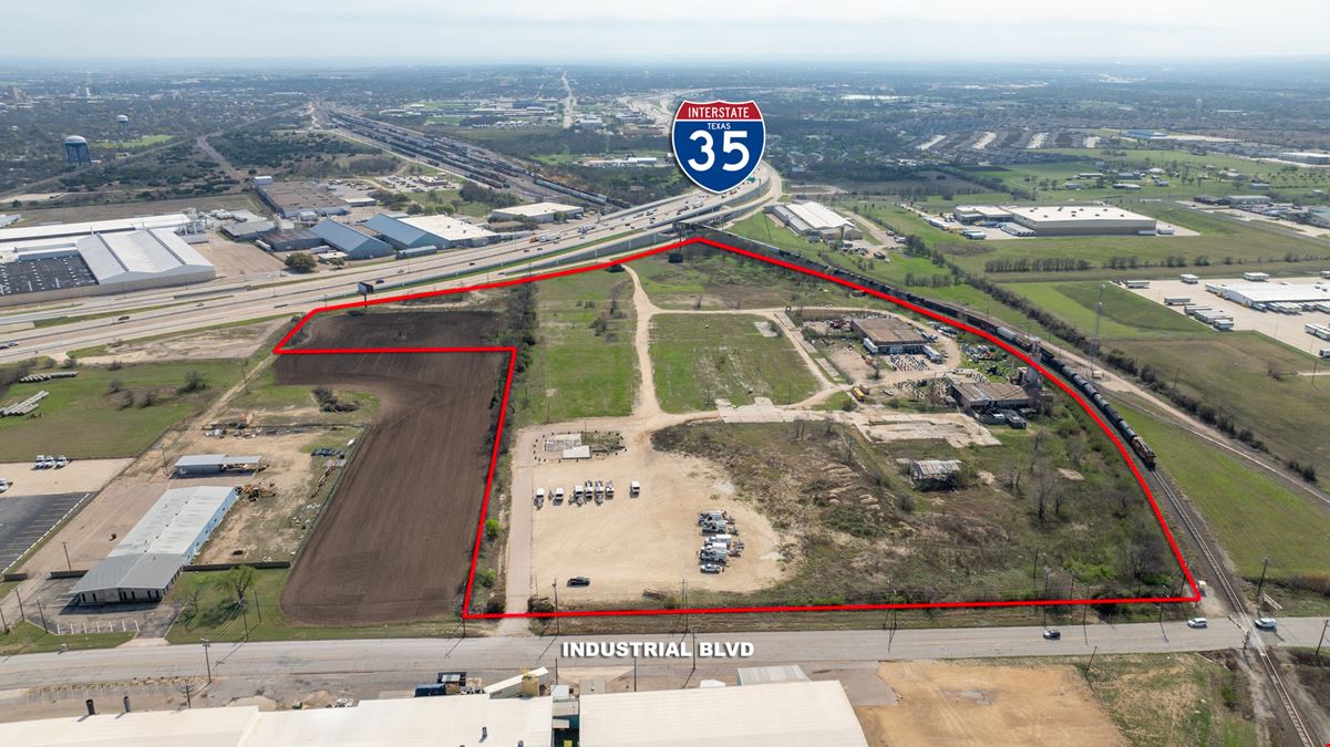 32 Acres Industrial For Lease / BTS