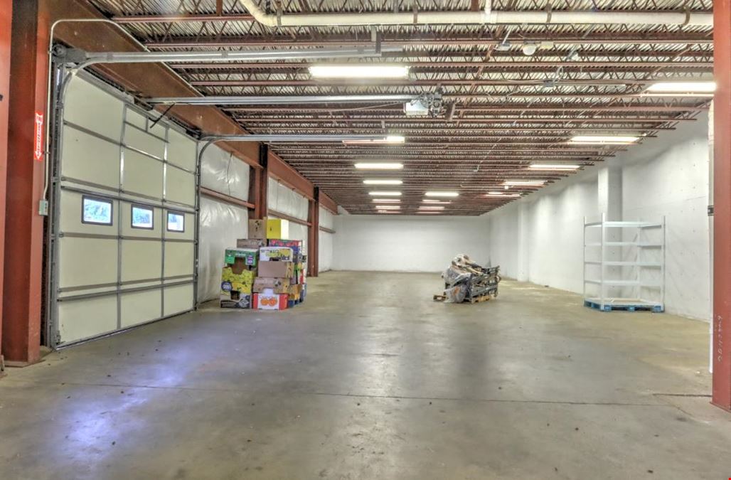 Retail/Warehouse Facility