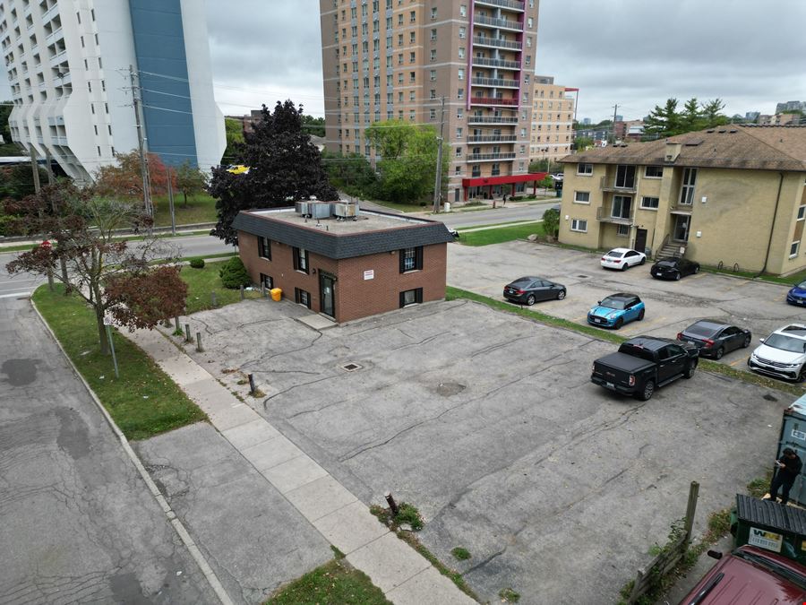 5 Hickory Street E