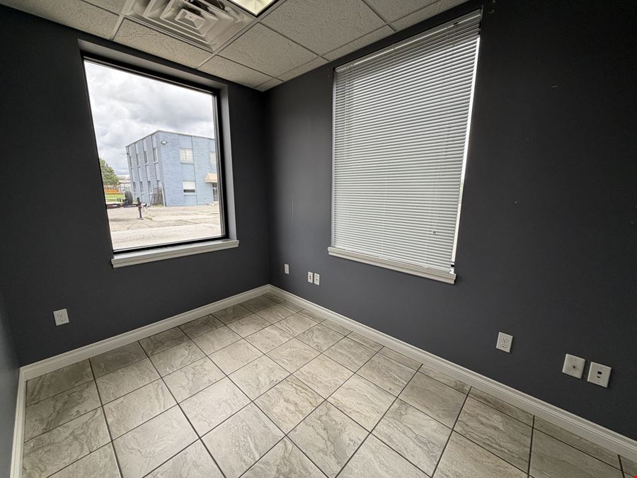 3214 Bay Rd