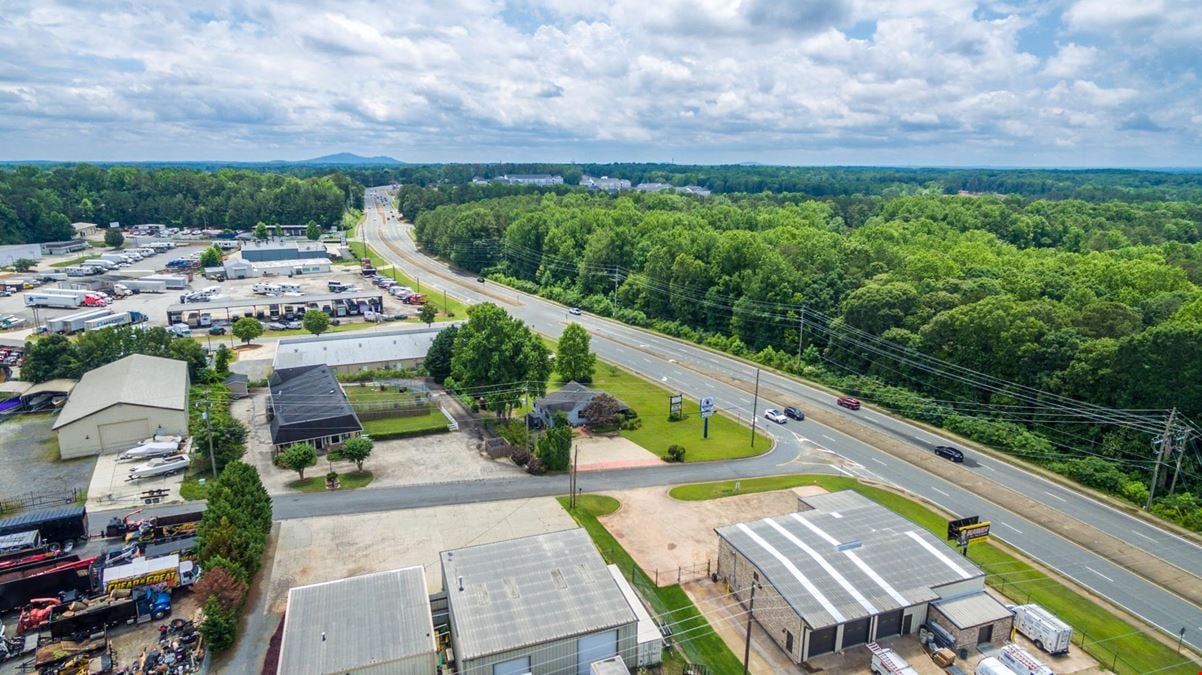 Freestanding Commercial on Bells Ferry Road