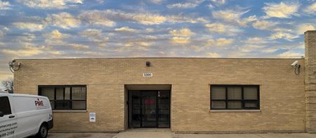 Preview of commercial space at 3300-3306 N Knox Ave