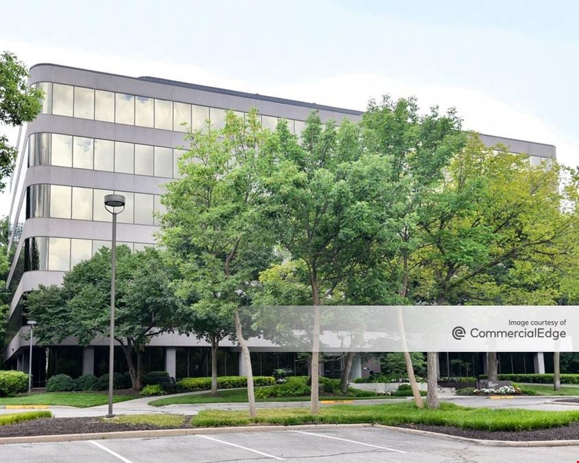 27 Corporate Woods
