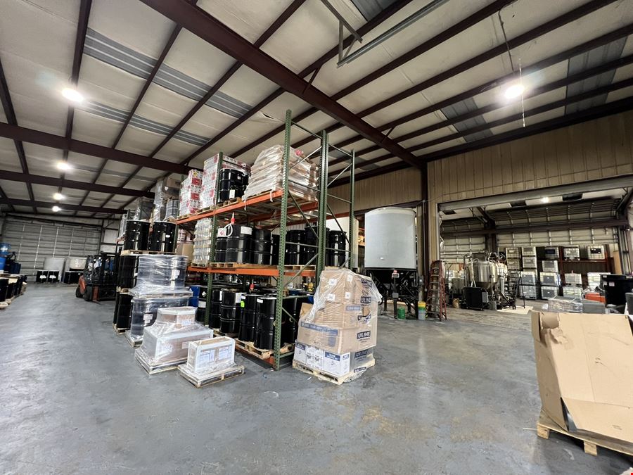 27,894SF IND WAREHOUSE(S) WITH HEAVY POWER- FOR LEASE, Spring, TX 77373