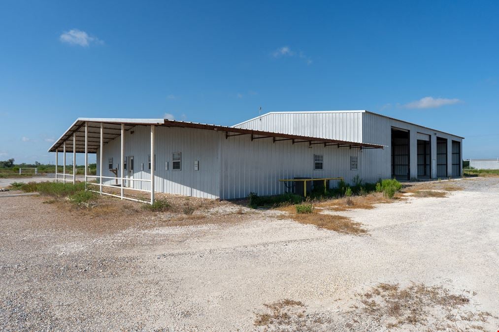 Multi-Building Industrial Property on 79.54 Acres