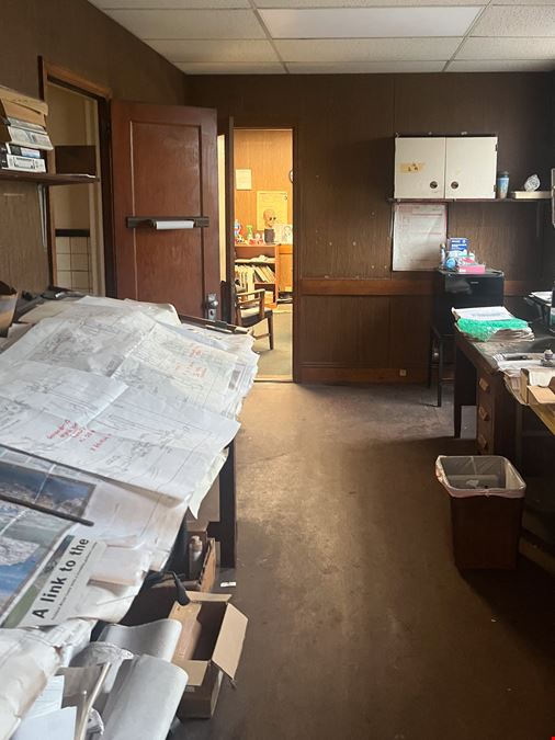 88-19 76th Avenue | 13,000 SF Warehouse for Sale with High Ceilings Delivered Vacant