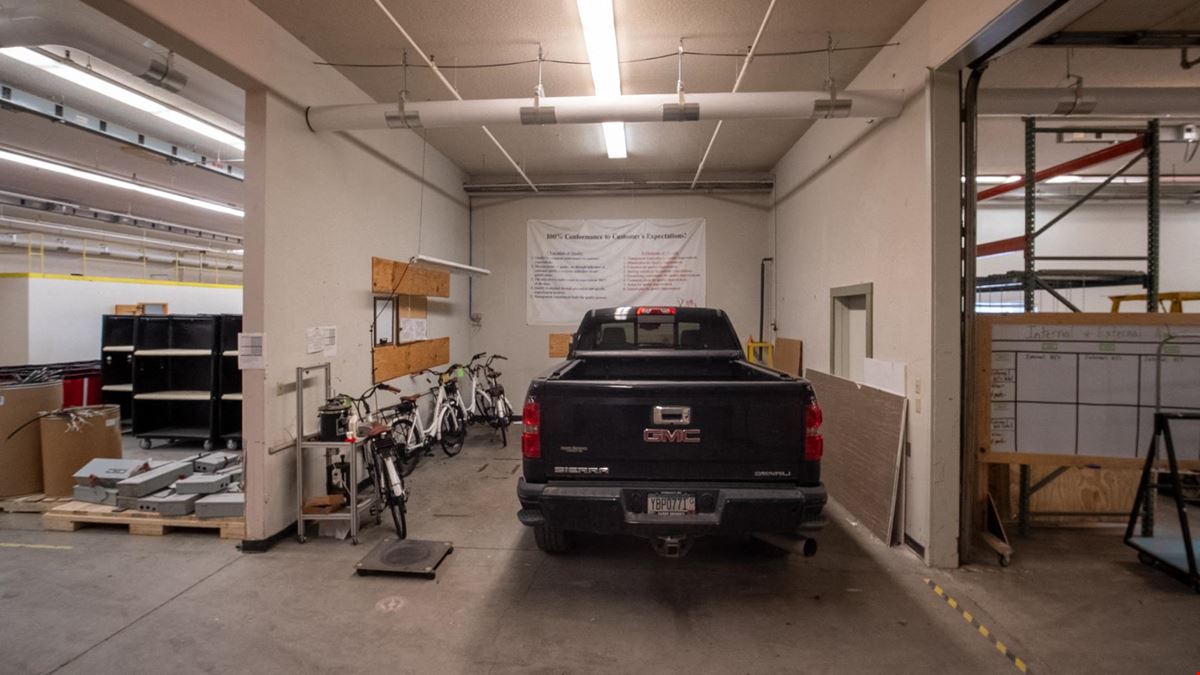 Prime Industrial Flex Space for Lease