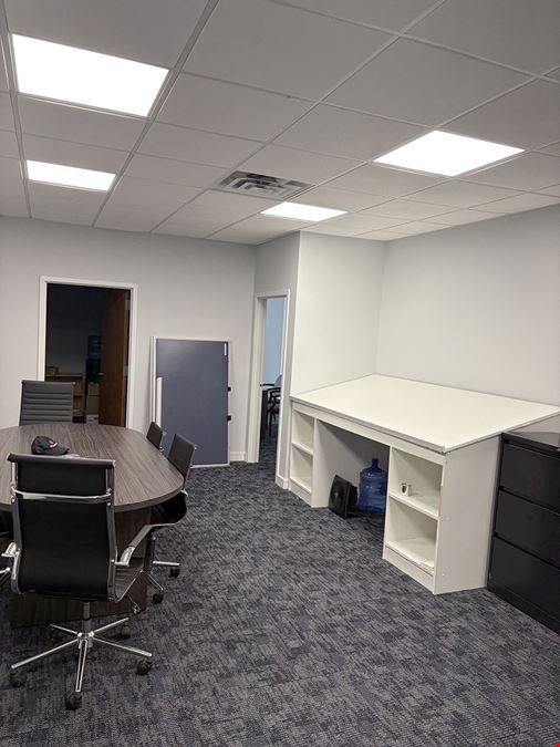 Turnkey Modern Office Suites For Lease