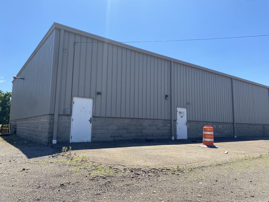 4,500 SQ.FT. INDUSTRIAL BAY WITH OFFICE