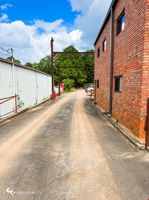Industrial Warehouse / Office Space | ±8,100 SF