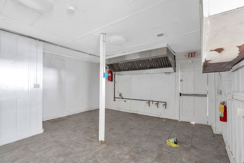 209 W Gordon Ave