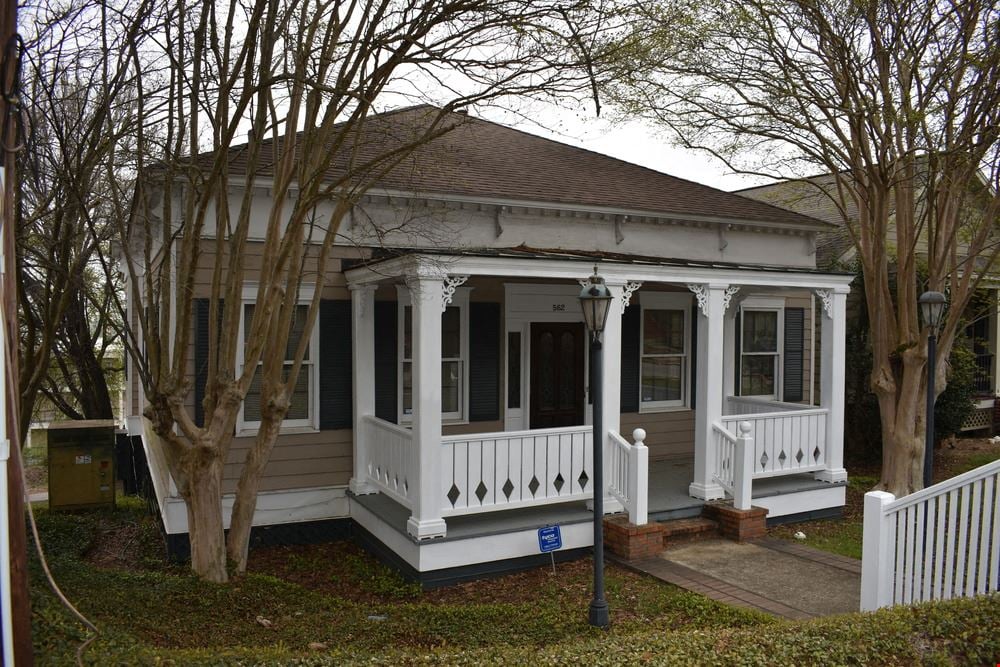 562 Clay St.