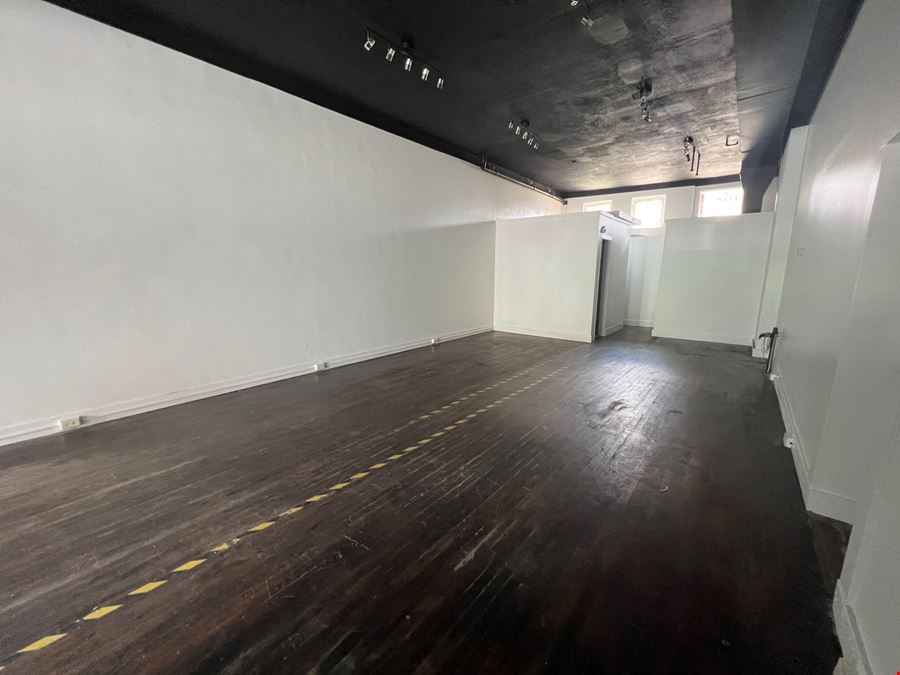 For Lease | Prime Retail Storefront | South Side