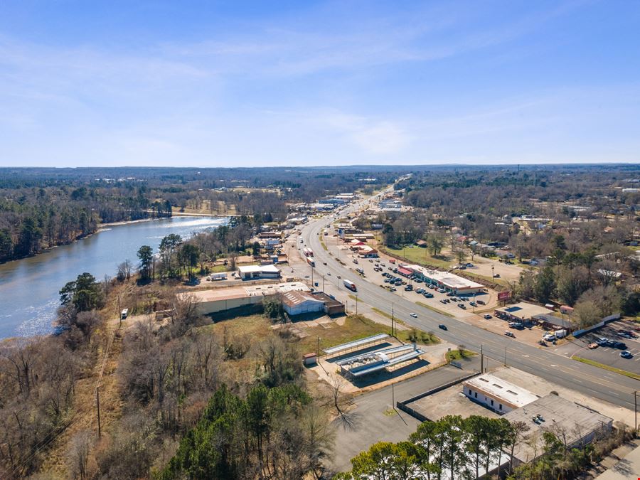 +/- 1.6 acre Retail Pad Site Available