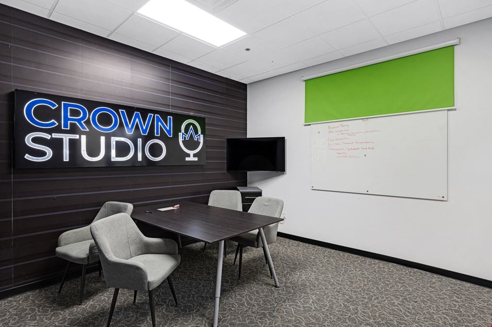 1305 W Auto Dr