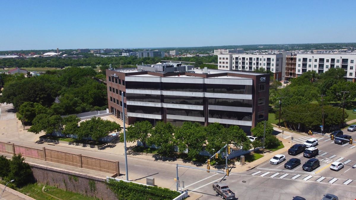PRIME OFFICE AT I-30 & SUMMIT