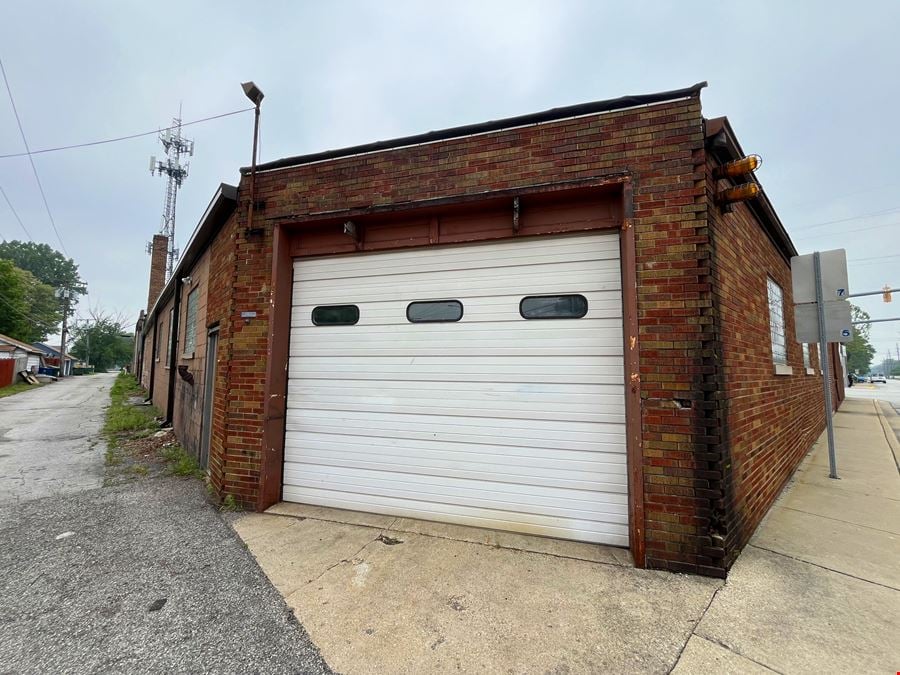 7105 Kennedy Ave
