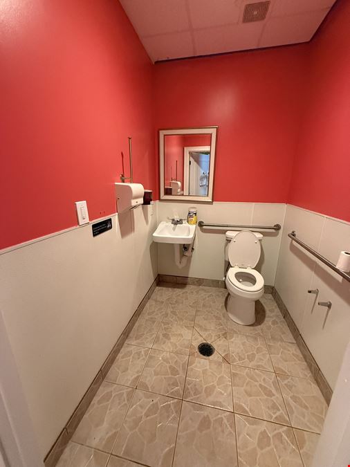 10150 Antoine Drive #100, Houston, 2nd Gen Restaurant Lease