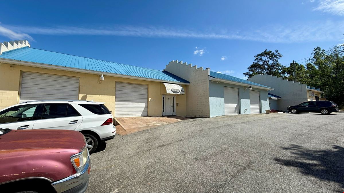 2490 Centerville Rd 