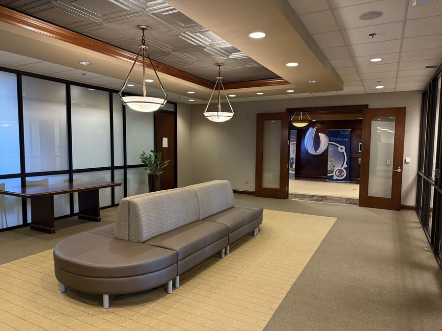 300 Renaissance at Colony Park