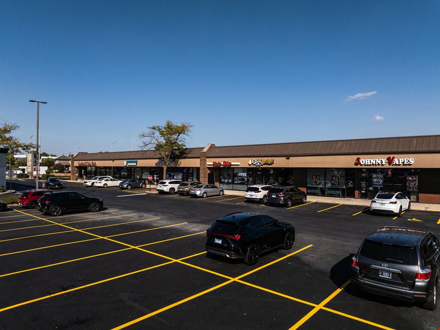 Salem Plaza