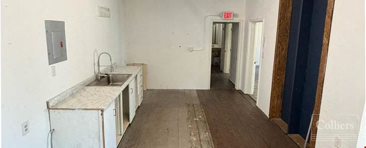 ±1,000-±4,000 SF Flex Space With Laydown Yard on The Ashley River
