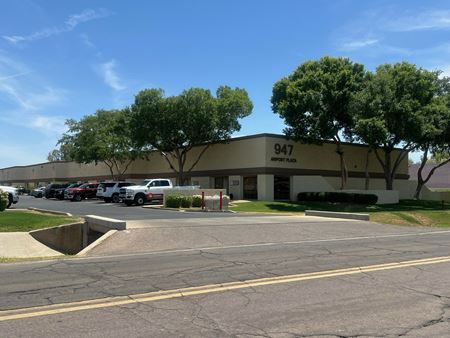 Preview of commercial space at 939 S 48th St