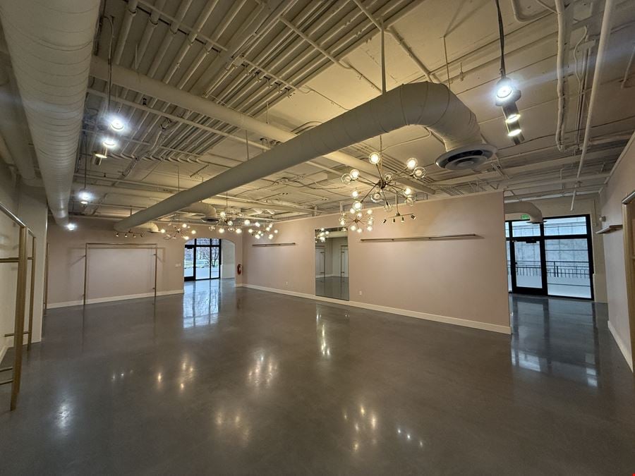 Broadway Park Lofts Retail