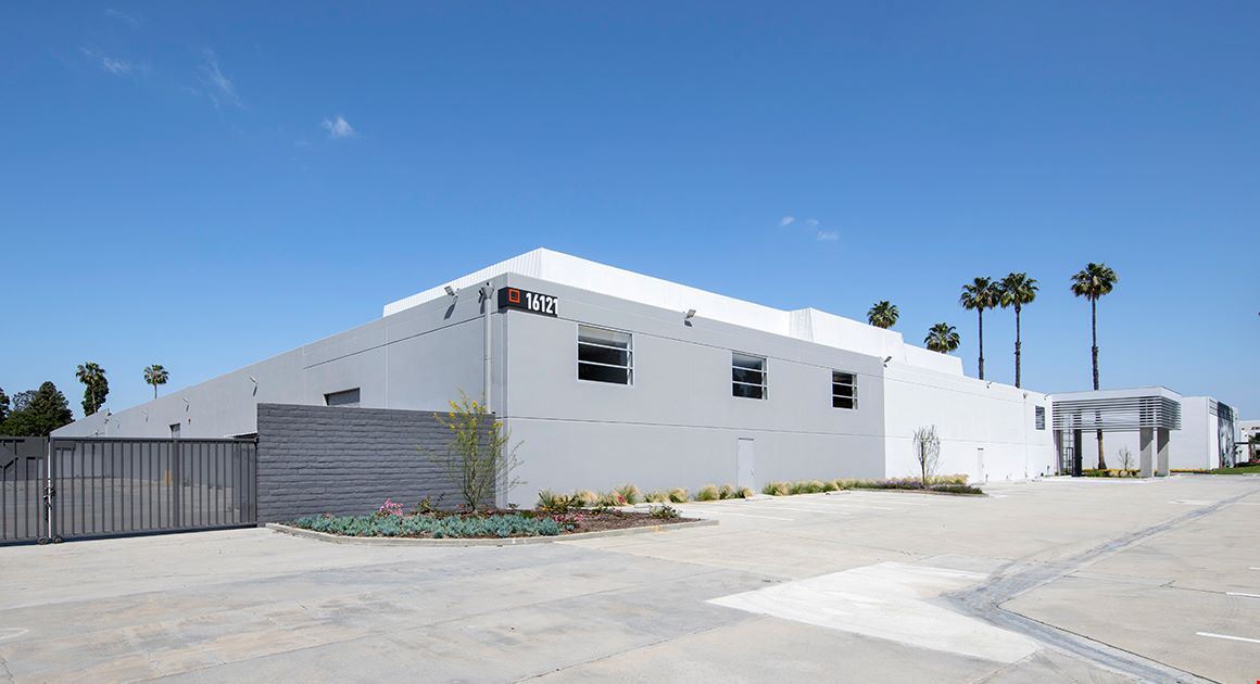 16121 Carmenita Road