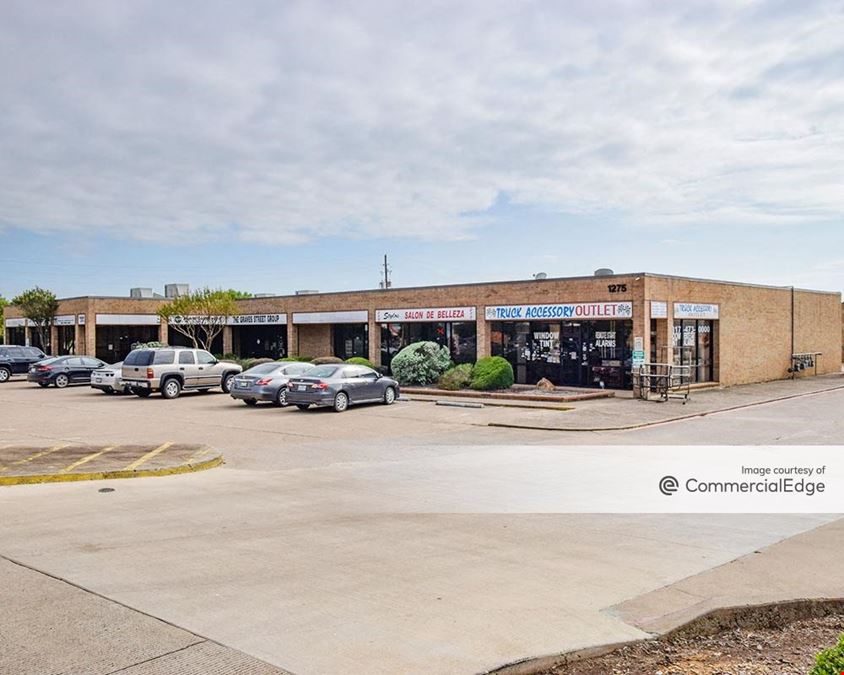 1275 North Main Street