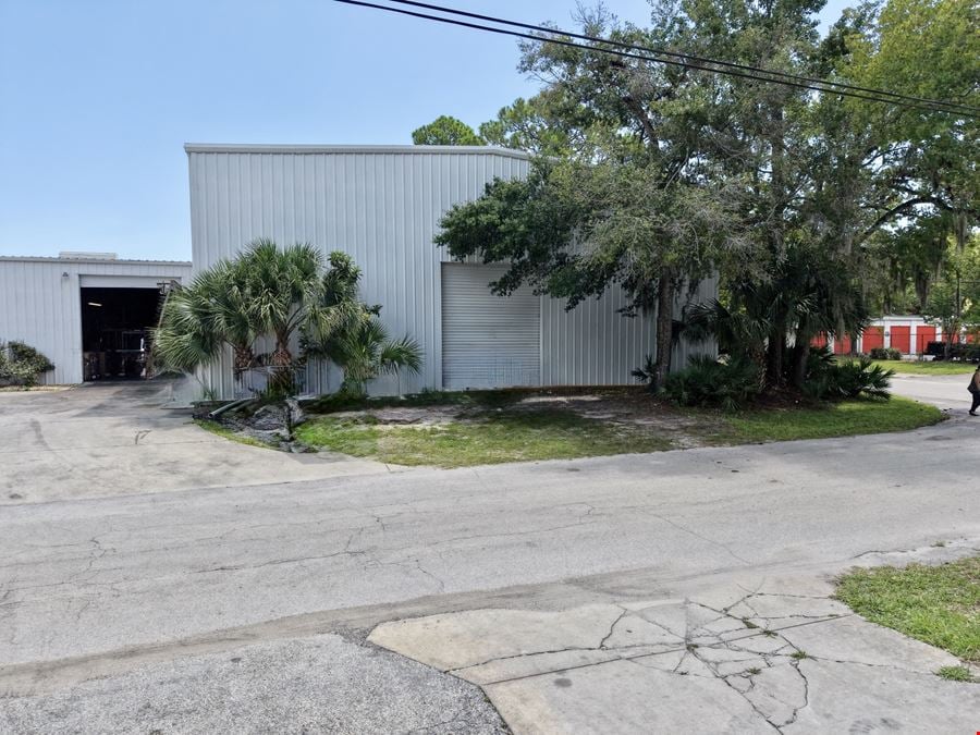 9,552 SF on 0.85 Acres - Industrial in Ormond Beach
