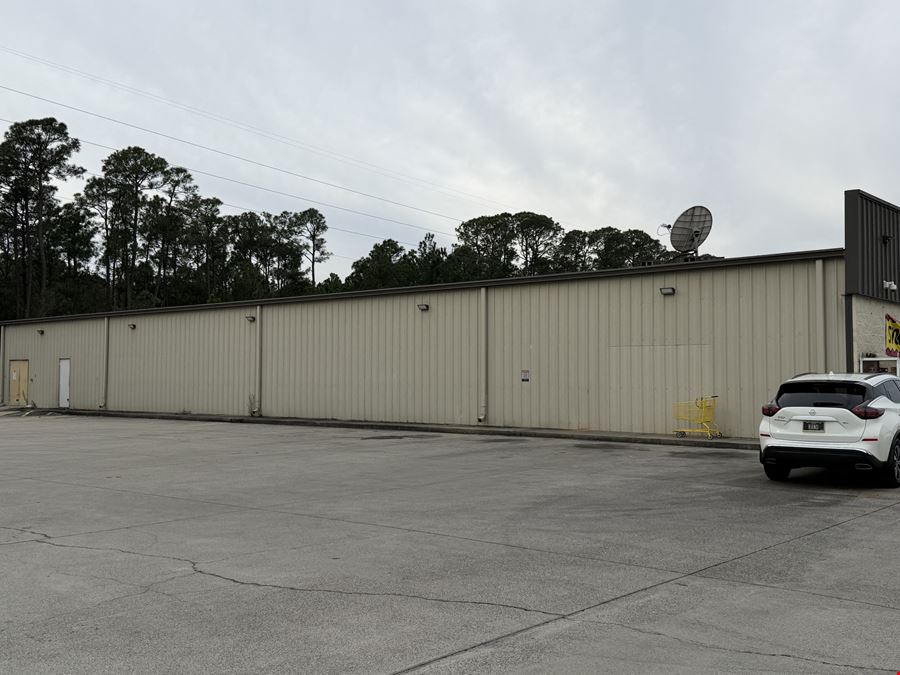 MULTI USE BUILDING ON CREOSOTE RD.