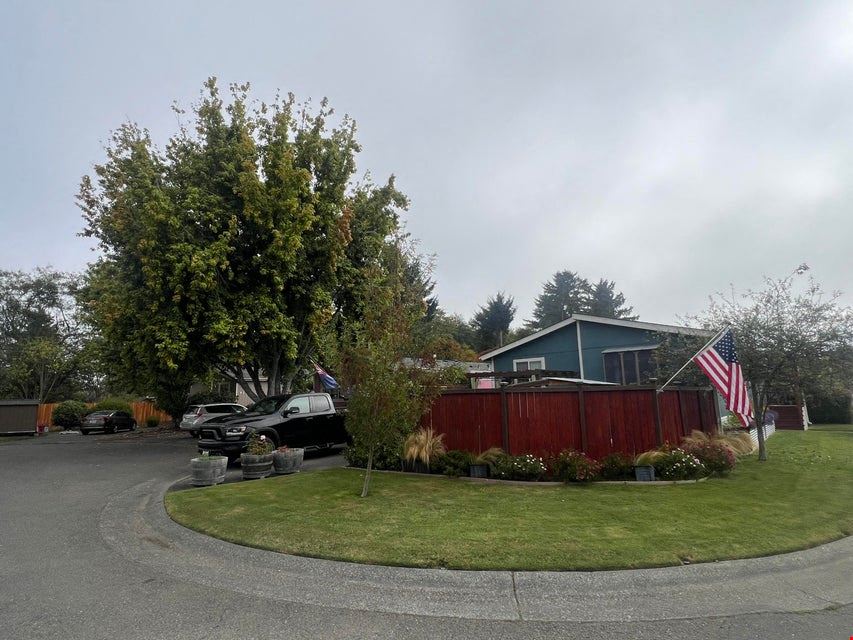 2580 Central Ave