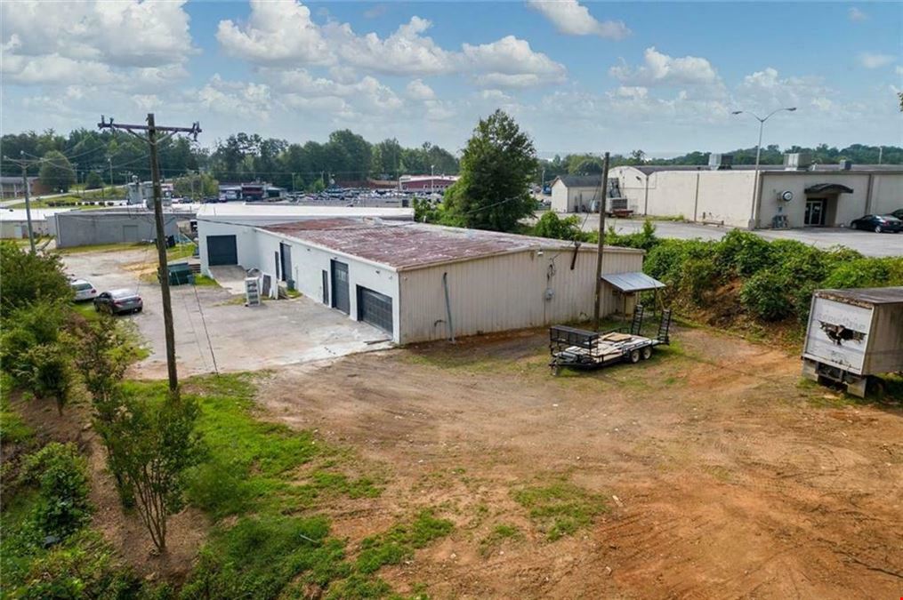 9,650 SF / 1 AC INDUSTRIAL