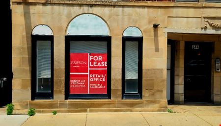 Preview of commercial space at 644 West Addison Street