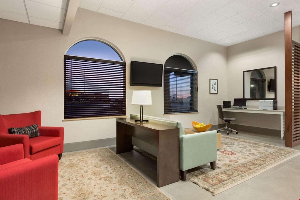 Country Inn & Suites Sidney