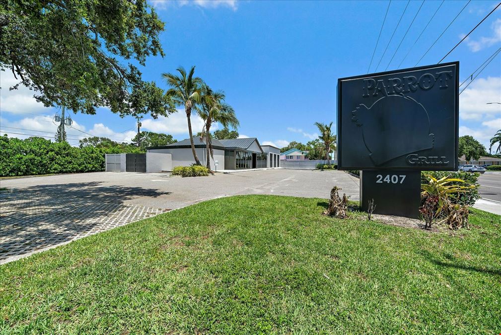 2407 Bee Ridge Rd