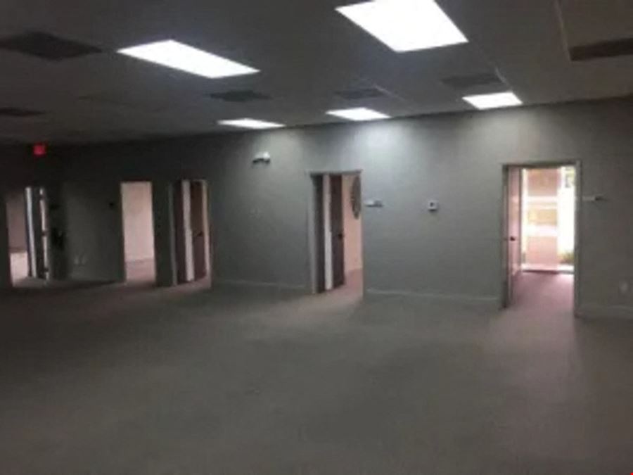 6532 SF Suite 140 Professional and Medical Office Space