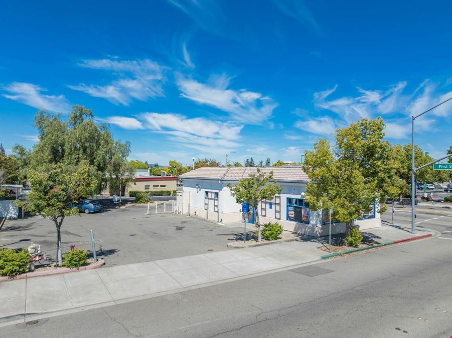 1593 First Street