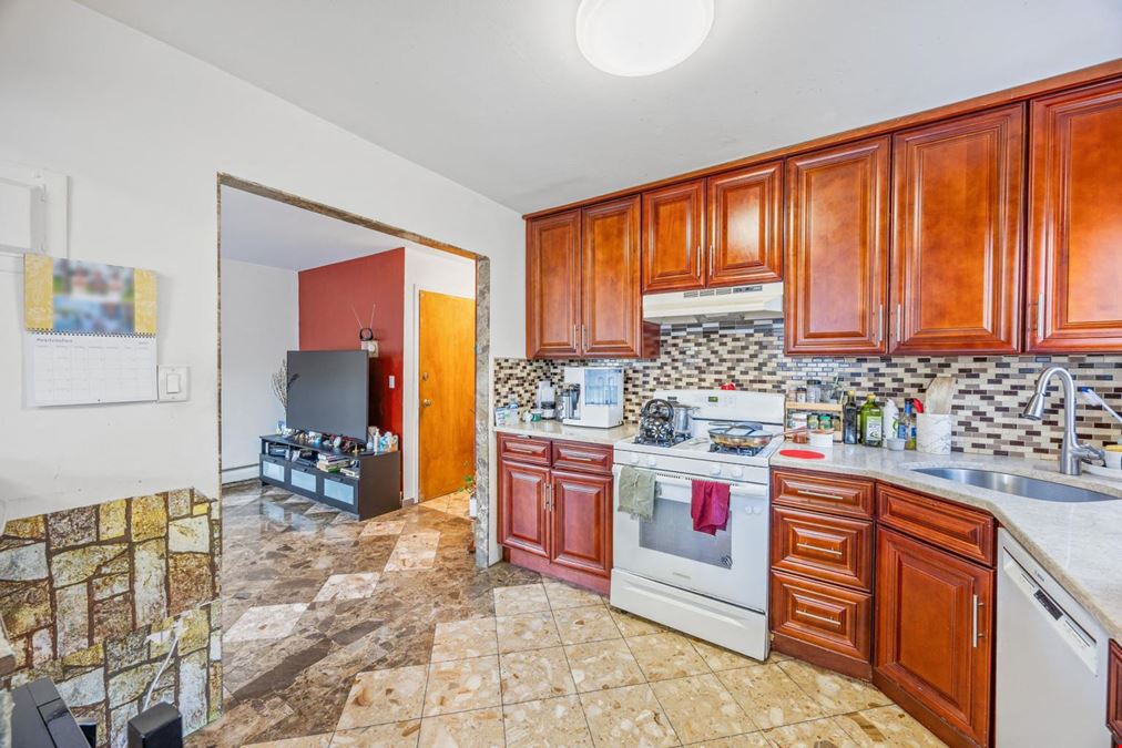 75-21 Caldwell Ave