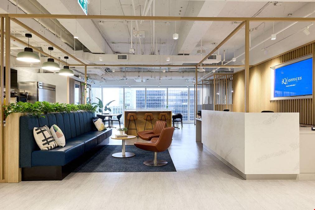 IQ Offices - – 1055 West Georgia Street