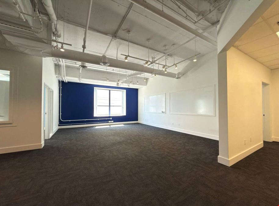 #202 - 128 W 6th Ave