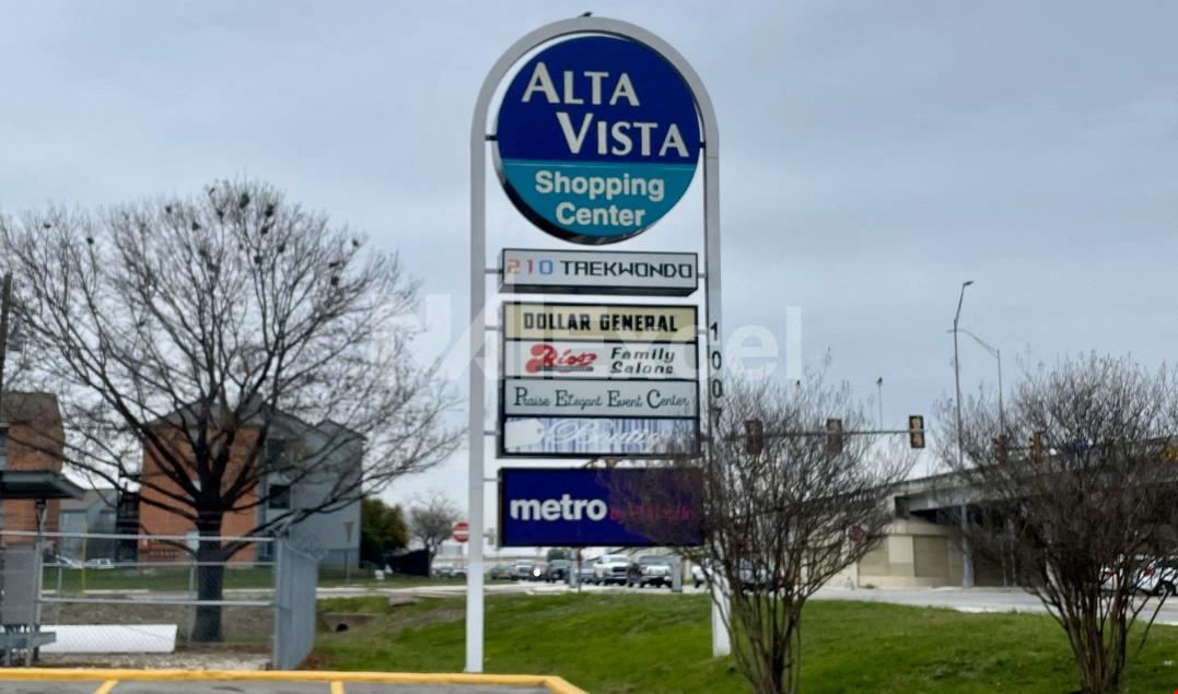 Alta Vista Shopping Center