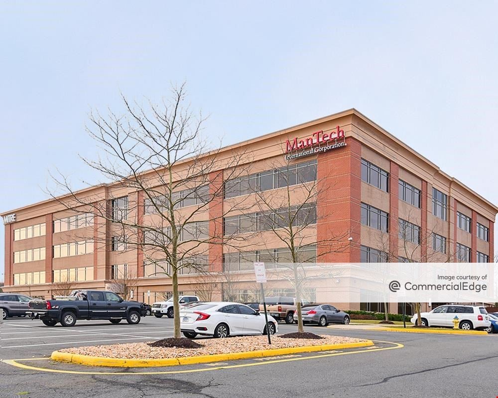 Quantico Corporate Center - 925 Corporate Drive