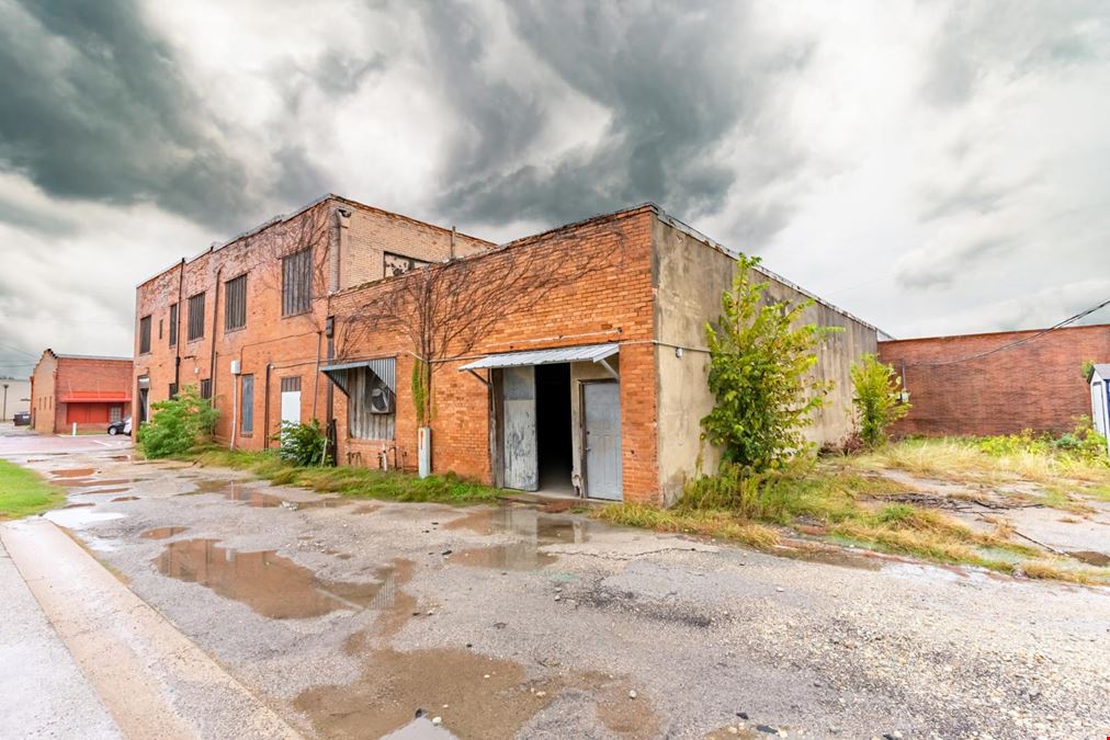 Retail/Flex for Sale in Wills Point