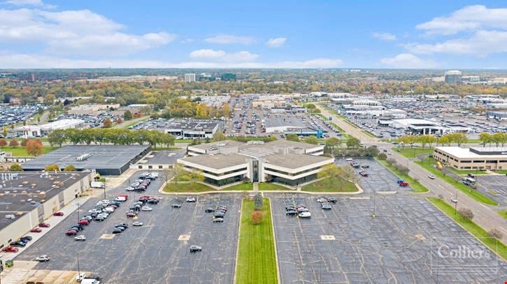 For Sale > 193,100 SF Office - Troy