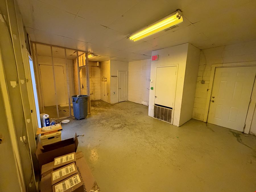 1746 S Harvard - Retail